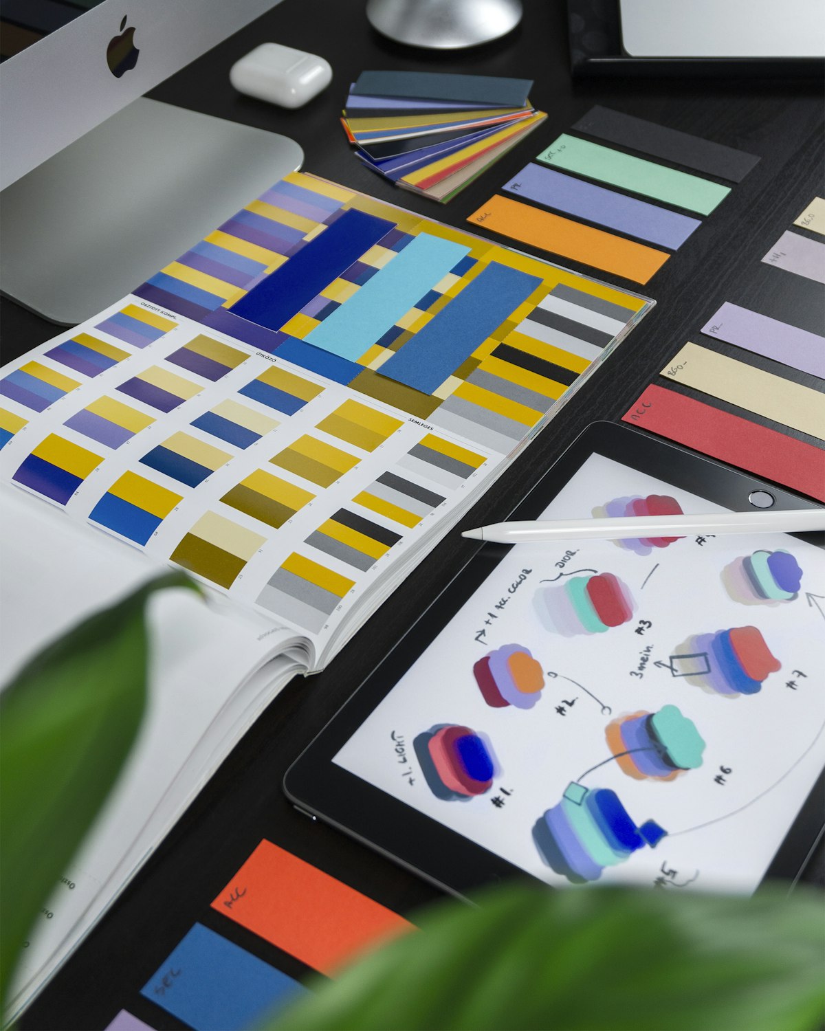 Identité visuelle et branding - design graphique, logo et charte graphique